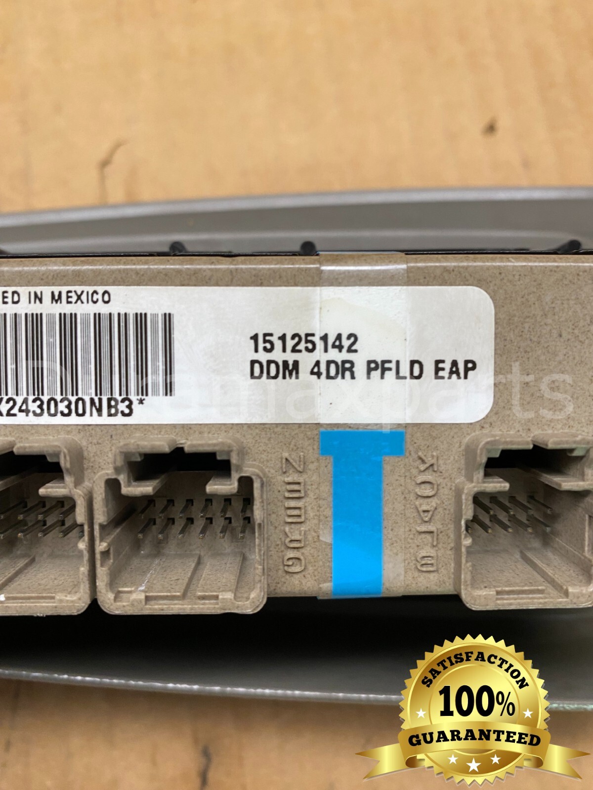 03-06 Chevy/GMC LF MASTER WINDOW CONTROL SWITCH 15181220 Light Gray - Image 10